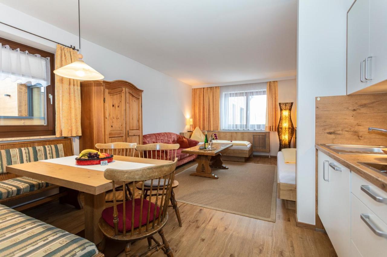 Klawunn Hotel & Apartement Капрун Екстериор снимка